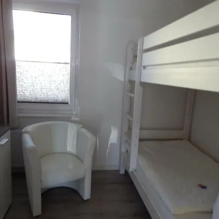Apartment Tiwu - *